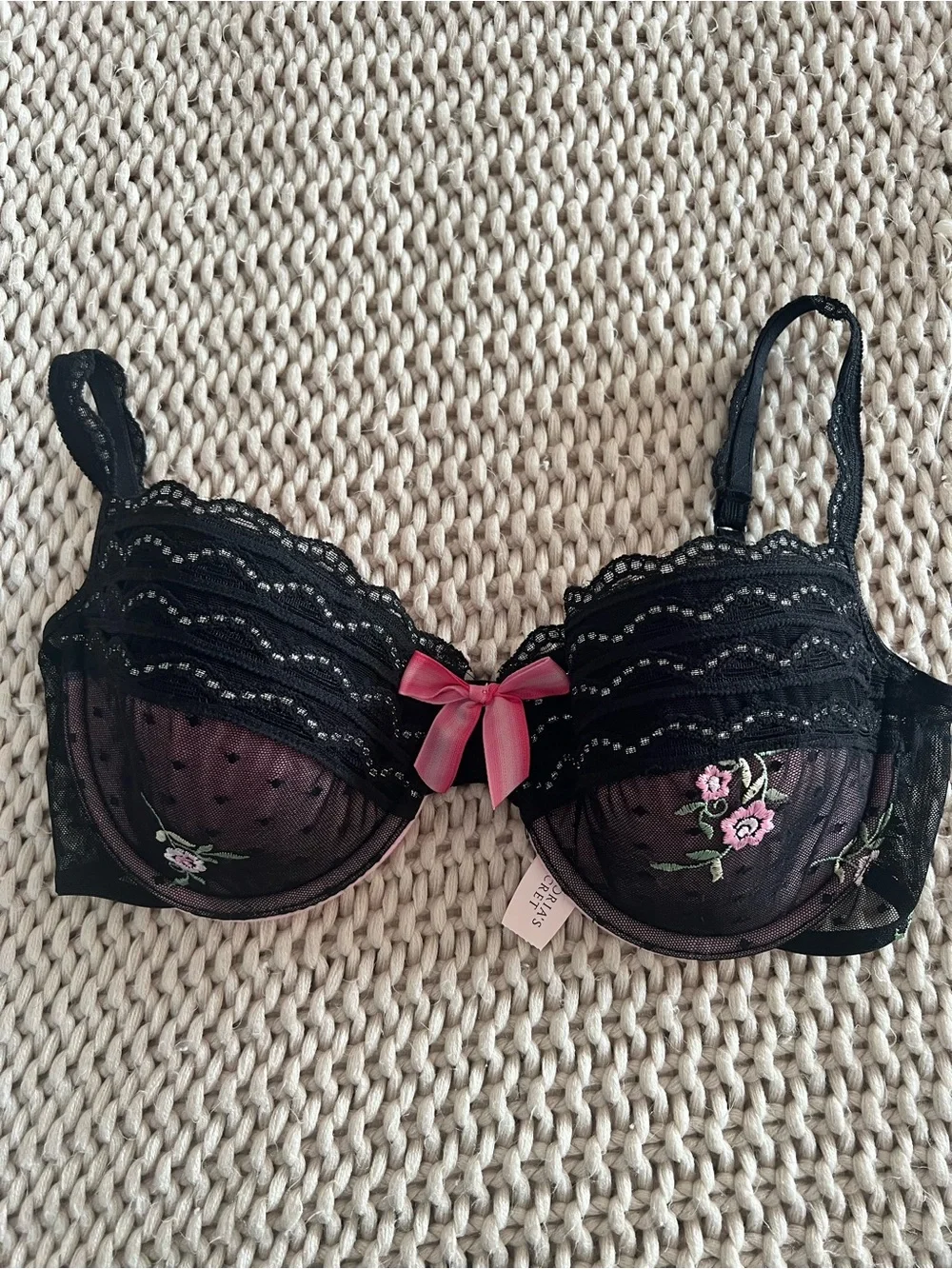 NWT 2005 Victoria Secret Bra